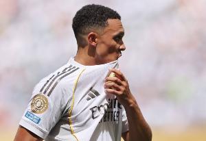 長傳助姆巴佩一條龍破門，阿諾德送出加盟皇馬后個(gè)人西甲首次助攻