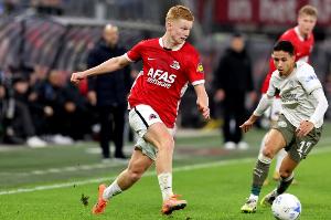 電訊報：阿爾克馬爾冬窗不急于出售斯米特，夏窗可能價格更高