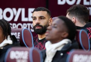 能否首發(fā)？薩拉赫在周中英超共計打進(jìn)25球，是當(dāng)前現(xiàn)役球員最多