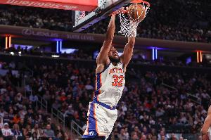 徹底花了！唐斯搶斷反擊上籃得分 尼克斯一波7-0分差20+