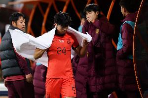 記者：熊貓杯染紅的汪士欽落選U22國(guó)足，應(yīng)該是帶有懲罰性的