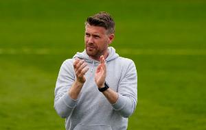 狼隊(duì)主帥：我們上半場就輸?shù)袅吮荣悾蜿?duì)踢得沒有強(qiáng)度且太保守