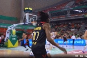 一劍封喉！特奎維恩·史密斯準(zhǔn)絕殺 全場18中11砍下41分10助2斷