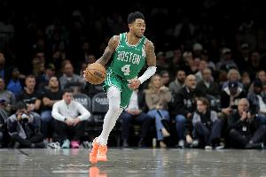 萬箭齊發(fā)！安芬尼·西蒙斯獨中4記三分 綠軍轟21-5領先奇才39分