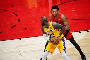 Skip談老詹絕殺助攻：可憐的家伙沒關(guān)鍵基因 喬丹絕對不會選擇傳