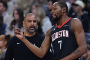 鍵盤俠|KD交易就是打劫！火箭復興應記狄龍一功！卡皇plus依舊強