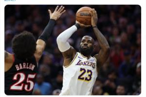 這也行??美媒：詹姆斯在美國的得分上雙紀(jì)錄延續(xù)到1276場(chǎng)