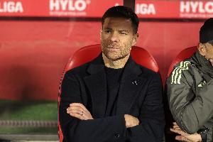 阿隆索：卡雷拉斯紅牌爭議極大，感覺是裁判故意針對，不認可判罰