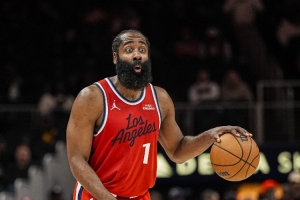 哈登的打法注定無法做小卡的二當(dāng)家 或許把他送回火箭是最好選擇