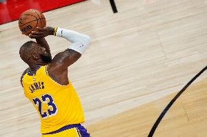 都回來啦！今日湖人客戰(zhàn)76人 詹姆斯將迎來復出！