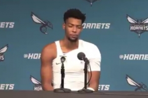 布蘭登·米勒：整賽季都會(huì)戴著肩部繃帶 這額外保護(hù)對(duì)我很有必要