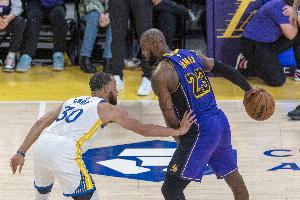 ??詹庫東字班可能均無緣評獎？記者曬可能無緣65場標準的球星們