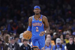 攻防發(fā)力！亞歷山大連續(xù)搶斷 雷霆利用反擊頻頻拿分擴大優(yōu)勢