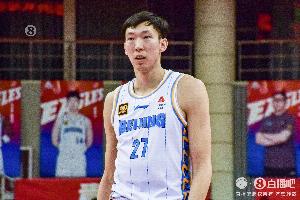 雙拳敵四手！賈爾斯單節(jié)4中4砍9分 勉力抗衡首鋼五虎合計26分