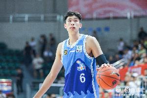 下半場回暖未能救主！鄒陽10中6拿15分9板3斷 15分全是下半場所得