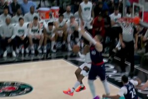 空中華爾茲！莫蘭特滯空對抗祖巴茨 360度右手反籃上進??