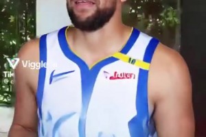 狀態(tài)很糟糕！美國網(wǎng)友惡搞：這就是過去兩場的庫里！