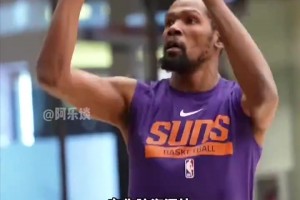 庫里：全年無休的訓(xùn)練是因腦子里總會(huì)浮現(xiàn)老詹身影，想要成功就需要擊敗他