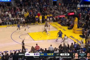 功虧一簣！庫(kù)里最后關(guān)頭連續(xù)兩記超強(qiáng)三分，一度將比分追平！