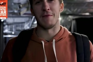 里夫斯：最后一攻其實(shí)是給老詹設(shè)計(jì)的，但我拿到機(jī)會(huì)就命中絕殺