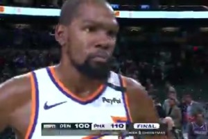 還是愛他！杜蘭特賽后采訪偷夸威少：他是名人堂球員，是偶像