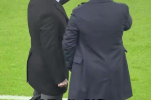 驚？！斯洛特已經(jīng)在談利物浦的新左后衛(wèi)？！