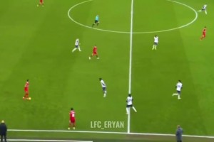 輕松寫(xiě)意！赫拉芬貝赫拿球轉(zhuǎn)身，利物浦由守轉(zhuǎn)攻！
