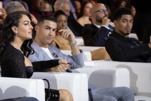 貝林！你小子最好是在看C羅??