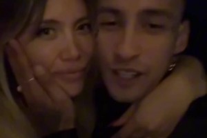 旺達的圣誕節(jié)是和小男友一起度過的??伊卡爾迪你在堅持啥玩意