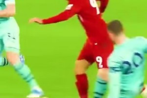 菲爾米諾這一下有沒有大羅的味道！