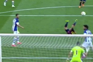 淚目??！當(dāng)年于大寶攻破韓國(guó)隊(duì)球門，徐陽(yáng)聲嘶力竭地吶喊