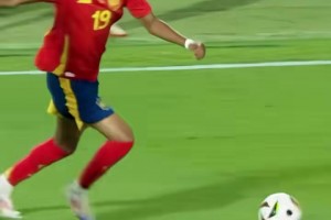 2007年出生的小孩哥亞馬爾已經(jīng)開始來整頓職場了