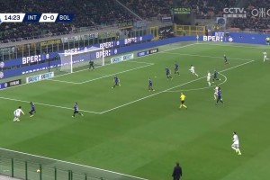 城門失守！莫羅抽射未果，卡斯特羅門前墊射得手