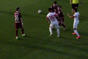 友誼賽變成友盡賽！上海海港熱身賽和對(duì)手爆發(fā)大規(guī)模沖突！