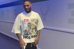 這風(fēng)格不錯！86年的球鞋廣告是這樣的！