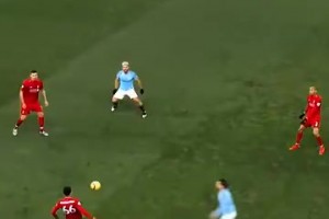 破高位逼搶教科書！利物浦把球傳進曼城的大門！
