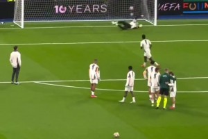 想不進(jìn)球都難！來看看皇馬三巨頭賽前的射門訓(xùn)練