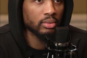 利拉德此前：園區(qū)冠軍應(yīng)該得到更多贊揚(yáng)，每個(gè)人都有更好的狀態(tài)！