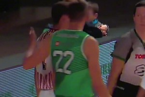 三球進(jìn)聯(lián)盟前也是暴脾氣啊！說打架就打起來了