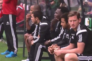 無(wú)解！慢動(dòng)作看梅西這記凌空抽射！無(wú)敵的調(diào)整能力！