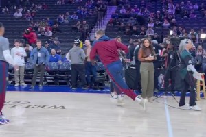 臥槽？！約基奇這大胖砸居然還能跑這么快！