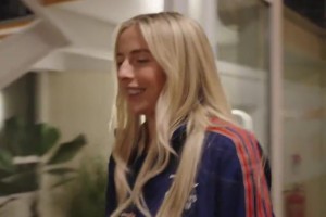 凱莉，歡迎回家！???英格蘭女足國腳凱莉回歸阿森納