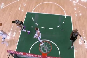 虎父無(wú)犬子啊??小皮蓬末節(jié)關(guān)鍵時(shí)刻連續(xù)生斷雄鹿奠定勝局！