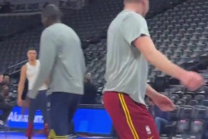 被東契奇給嚇的??約基奇：再不給你們秀個(gè)扣籃，我也要被交易了