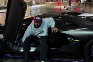 歐文1米9的大個(gè)開(kāi)蘭博基尼不難受嗎??????