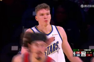 炫起來(lái)！湖人克內(nèi)克特獻(xiàn)滑翔劈扣 使出了哈登同款流鼻血慶祝動(dòng)作