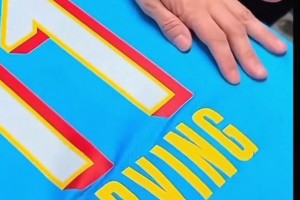 20秒一件全明星球衣！現(xiàn)在給鮑威爾印一件還來(lái)得及嗎????