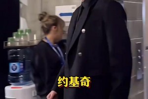 滿屏的天賦，都有同樣的特點....大胡子??