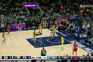 110萬是真的香！西蒙斯逼真假動(dòng)作點(diǎn)飛特納，隨后翻身勾手打進(jìn)