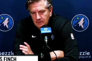 把他交易到湖人讓老詹調(diào)教調(diào)教??